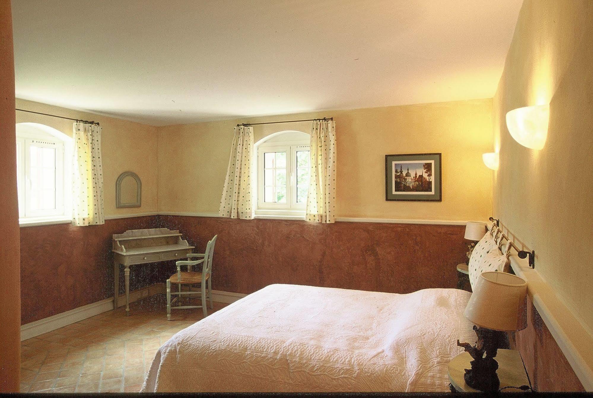Une Campagne En Provence Bras Экстерьер фото